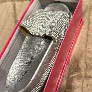 Silver Sparkly Bling bejeweled rhinestone Slip on Slides Size 8